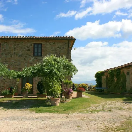 Selvanelli Sleeps 14 Pool Wifi Montefollonico